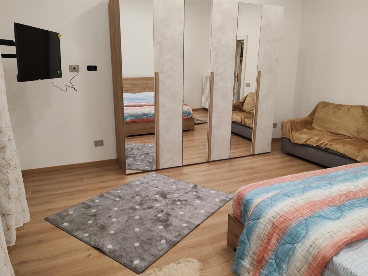 Appartamenti Lungo Fiume 506 Sesto Calende Buitenkant foto