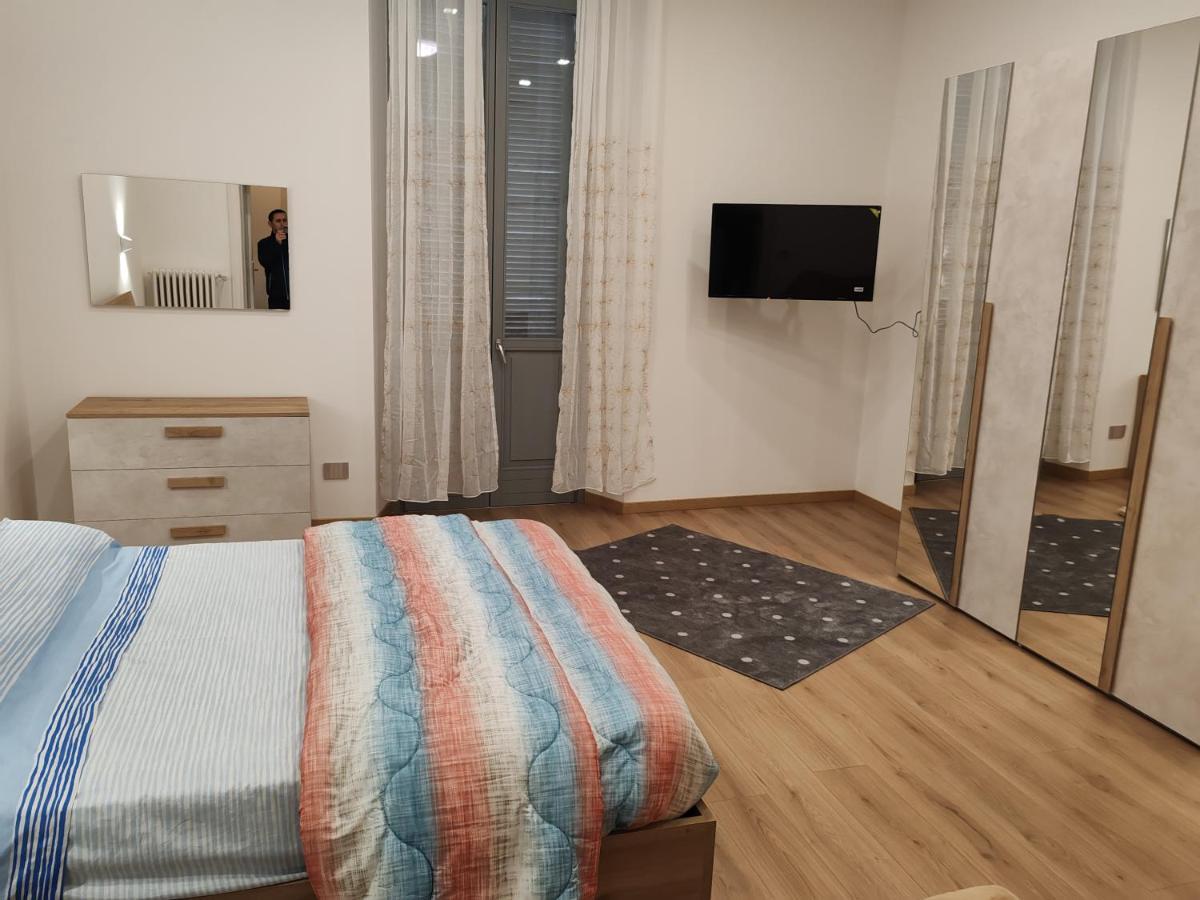 Appartamenti Lungo Fiume 506 Sesto Calende Buitenkant foto